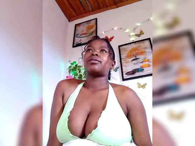 Modèle: Sayrahsexy