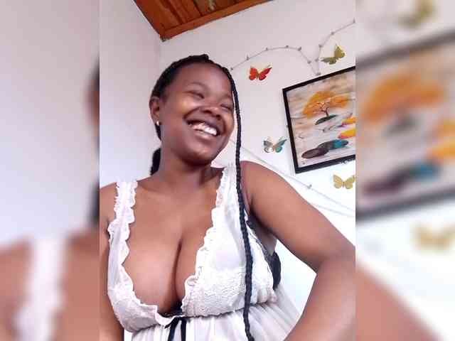 Modèle: Sayrahsexy