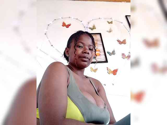 Sayrahsexy webcam