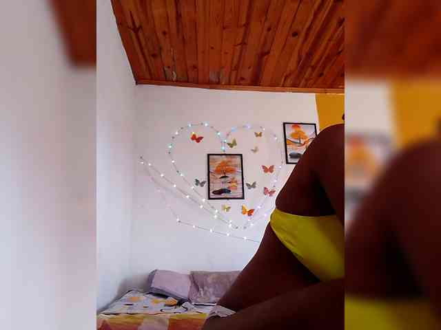 Sayrahsexy webcam