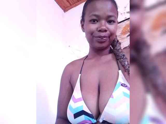Sayrahsexy webcam
