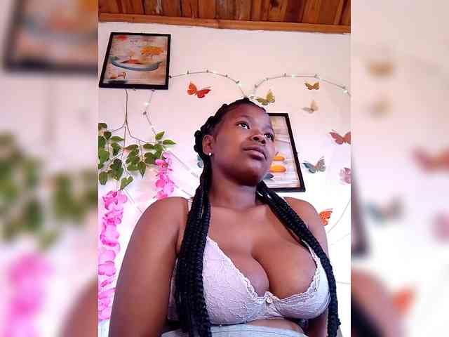 Sayrahsexy webcam
