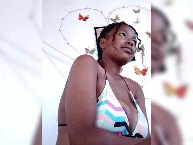 Sayrahsexy webcam