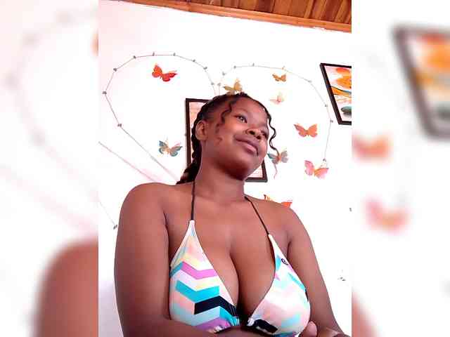 Sayrahsexy Live Webcam on BongaCams