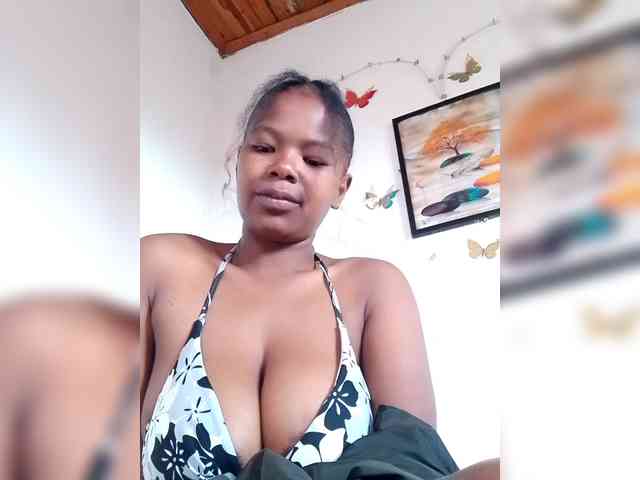 Sayrahsexy webcam