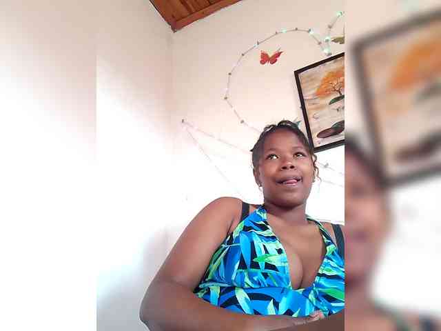 Sayrahsexy webcam
