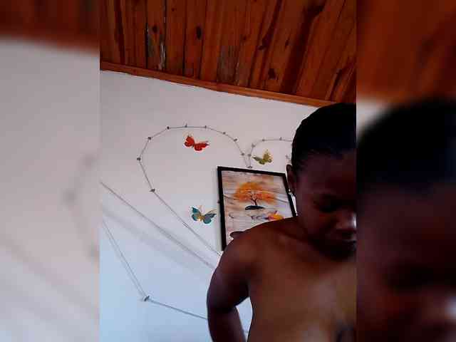 Sayrahsexy webcam