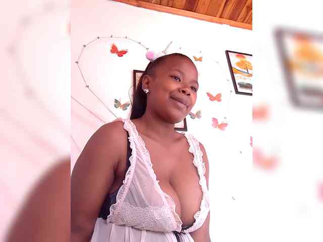 Sayrahsexy webcam