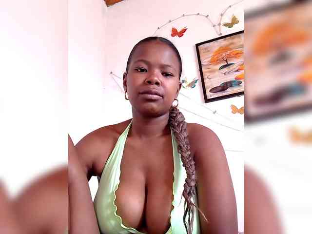 Sayrahsexy webcam