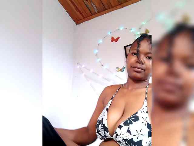 Sayrahsexy webcam