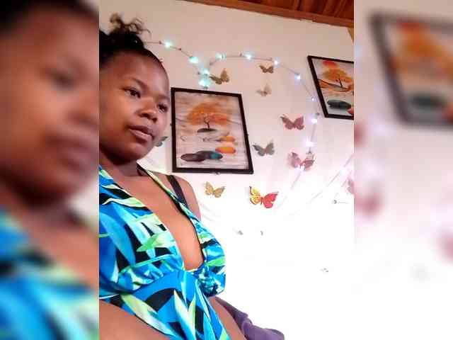 Sayrahsexy webcam