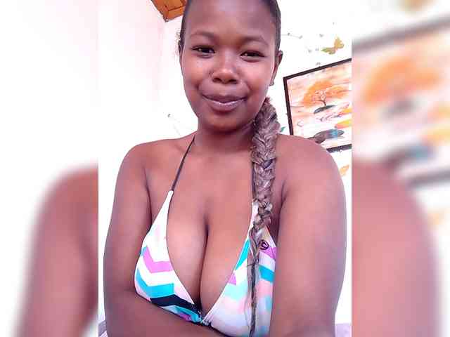 Sayrahsexy webcam