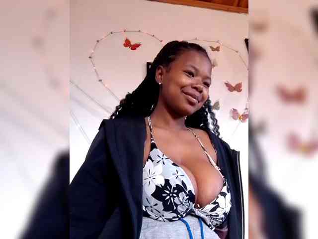 Sayrahsexy webcam