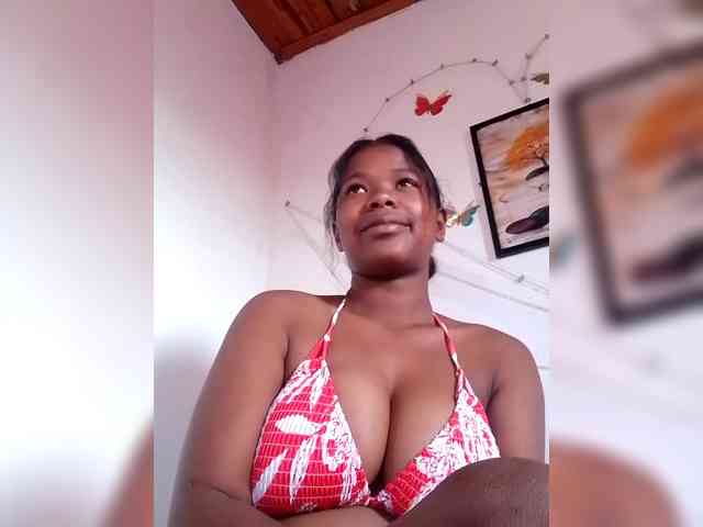 Sayrahsexy webcam