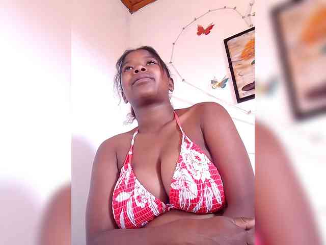 Sayrahsexy webcam