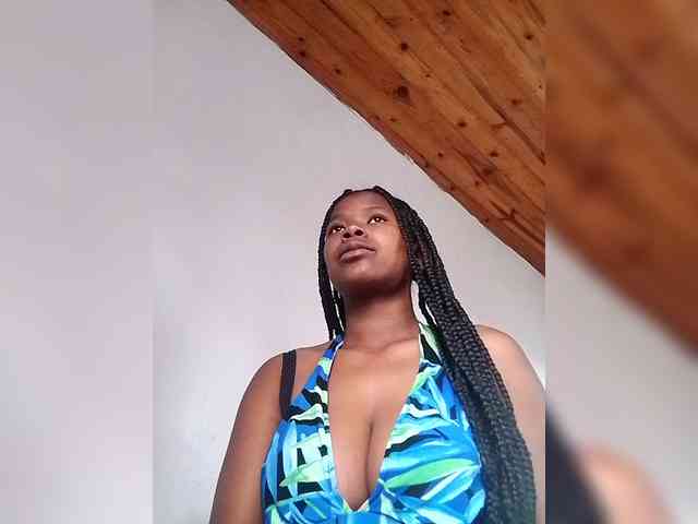 Sayrahsexy Live Webcam on BongaCams