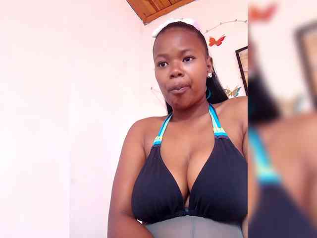 Sayrahsexy webcam