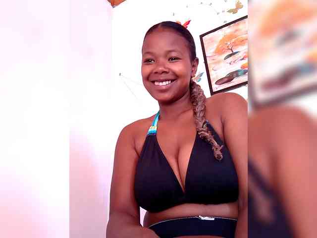 Sayrahsexy webcam