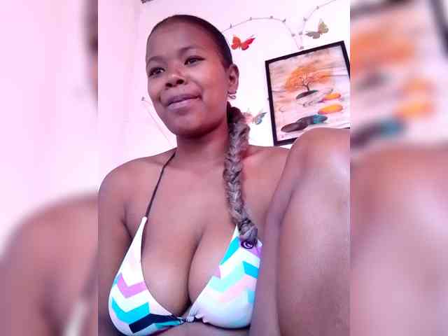 Sayrahsexy webcam