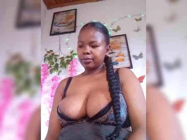 Sayrahsexy webcam