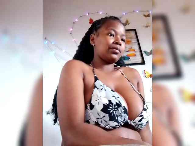 Sayrahsexy webcam