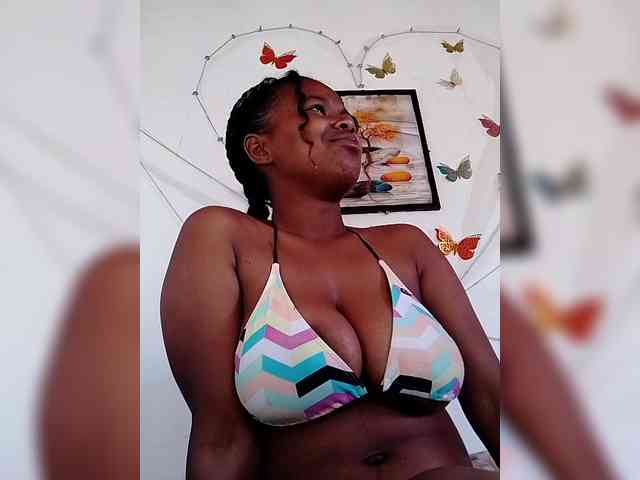 Sayrahsexy webcam