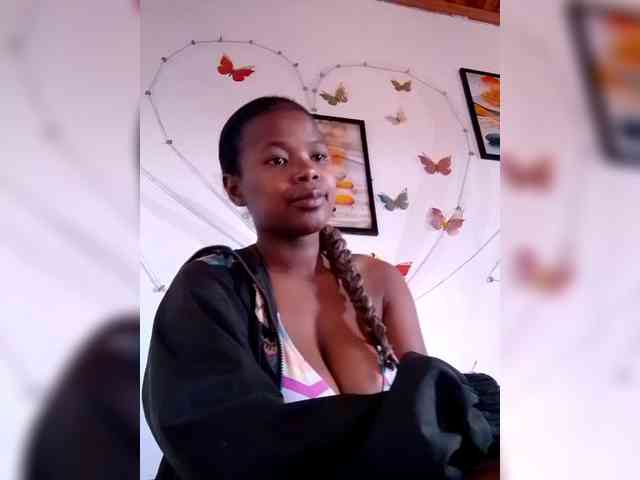Sayrahsexy webcam