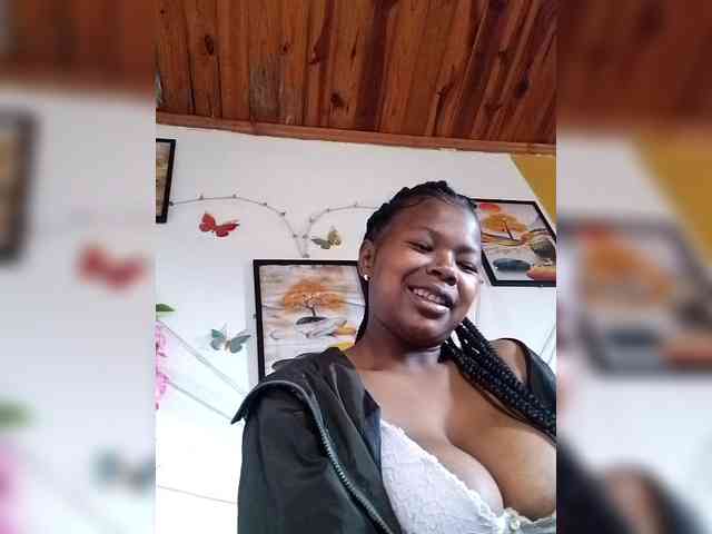 Sayrahsexy webcam