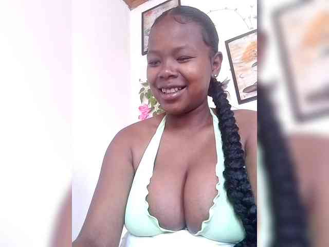 Sayrahsexy webcam