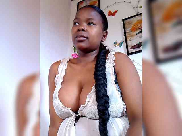 Sayrahsexy webcam