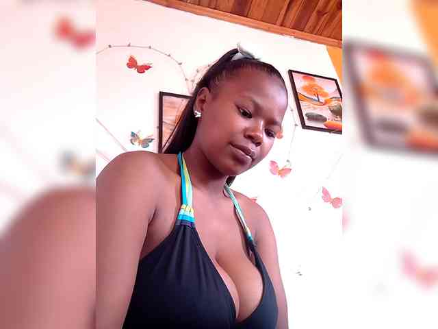 Sayrahsexy webcam