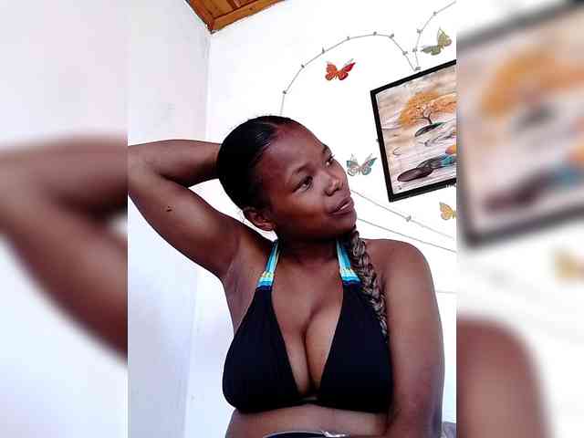 Sayrahsexy webcam