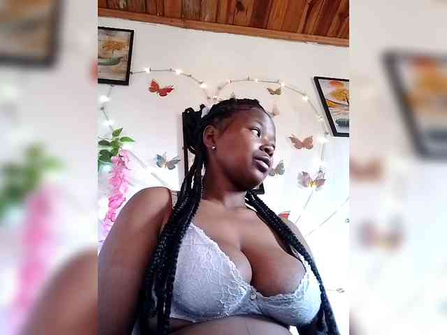 Sayrahsexy webcam