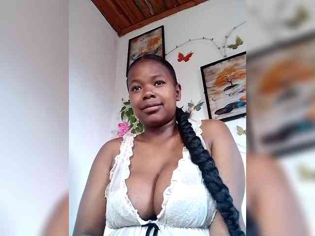Sayrahsexy webcam