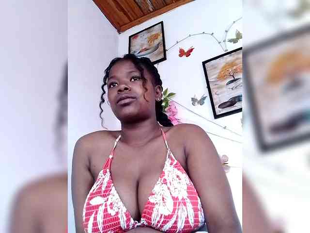 Sayrahsexy webcam
