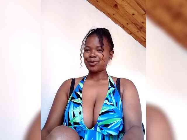 Sayrahsexy webcam