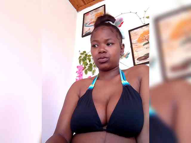 Sayrahsexy webcam