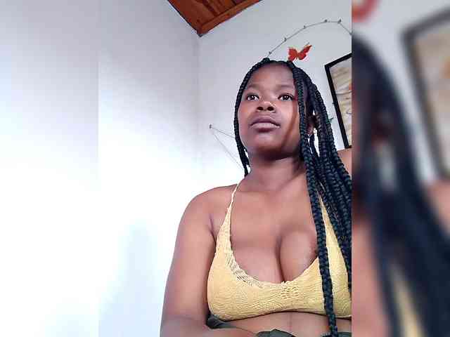 Sayrahsexy Live Webcam on BongaCams