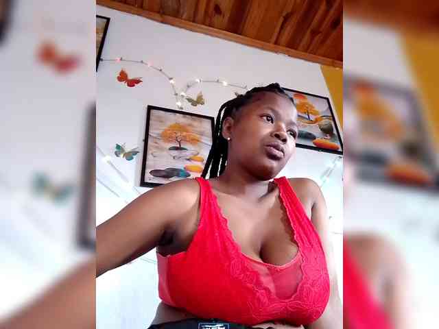 Modèle: Sayrahsexy