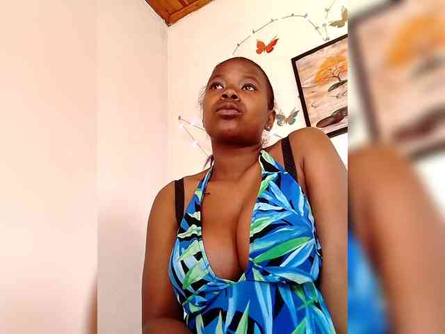 Sayrahsexy webcam