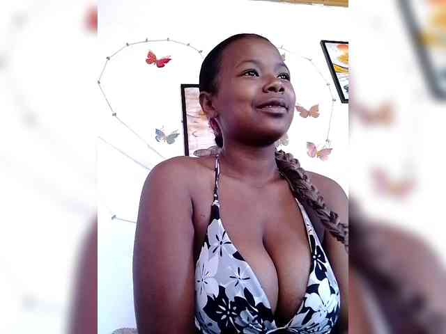 Sayrahsexy webcam