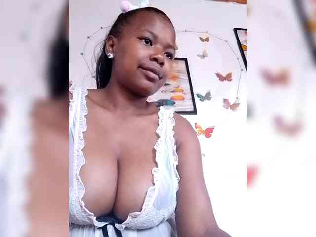 Sayrahsexy webcam