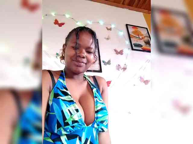 Sayrahsexy webcam