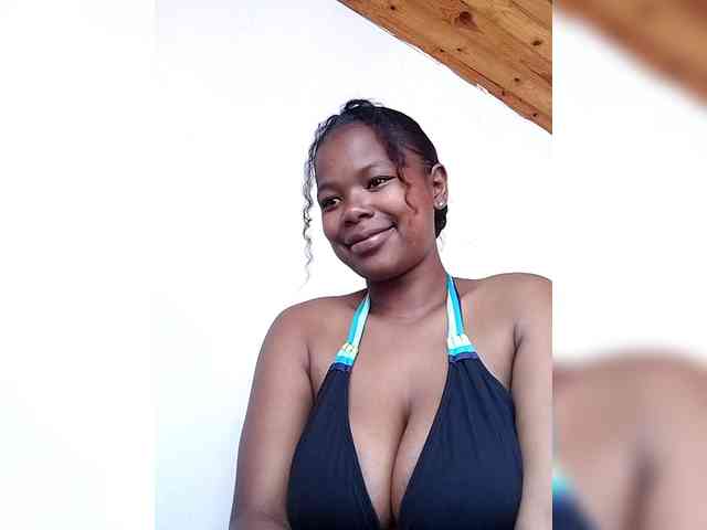 Sayrahsexy webcam