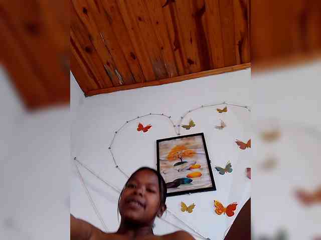 Sayrahsexy webcam