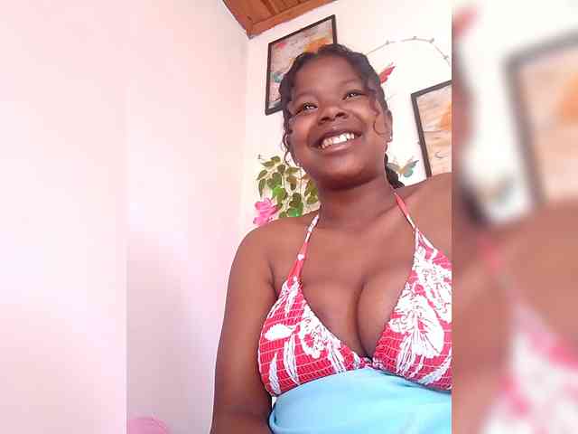 Sayrahsexy webcam