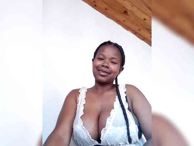 Sayrahsexy webcam