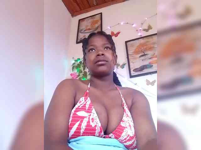 Sayrahsexy webcam