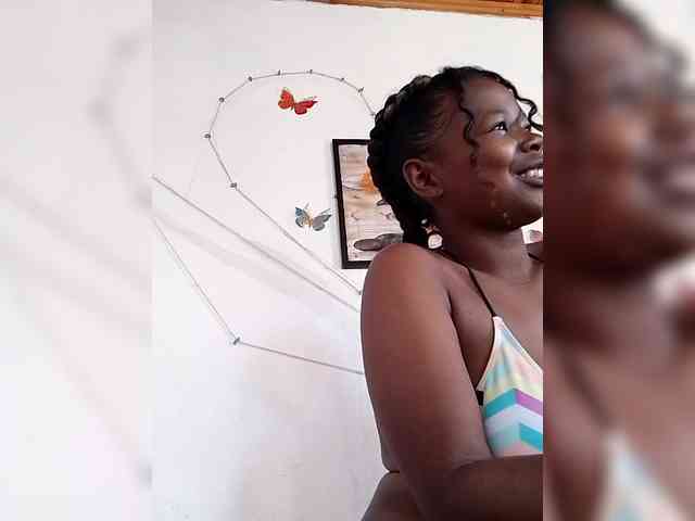 Sayrahsexy webcam