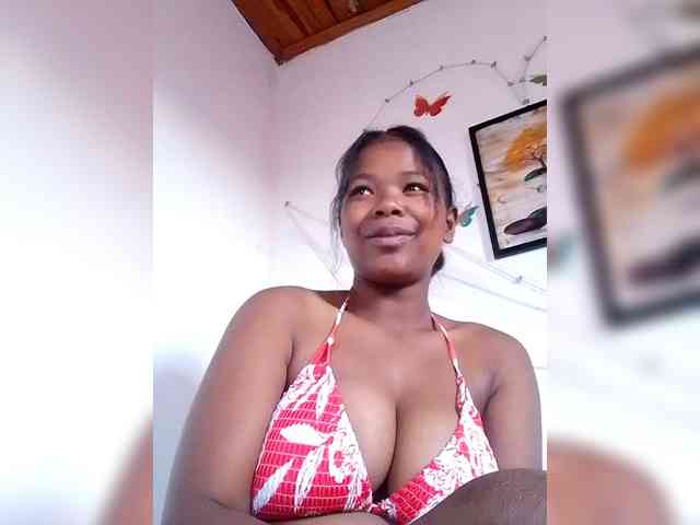Sayrahsexy webcam